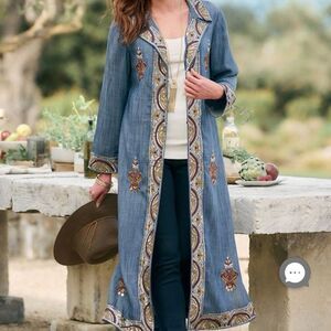 New✨ SOFT SURROUNDINGS Embroidered Tencel Topper (Sz M)